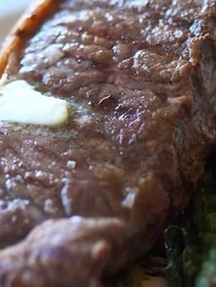 Ramstek s šparogama u Korkmaz grill tosteru by Slavonka